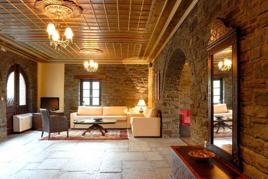 Adrasteia Guesthouse Negades Extérieur photo